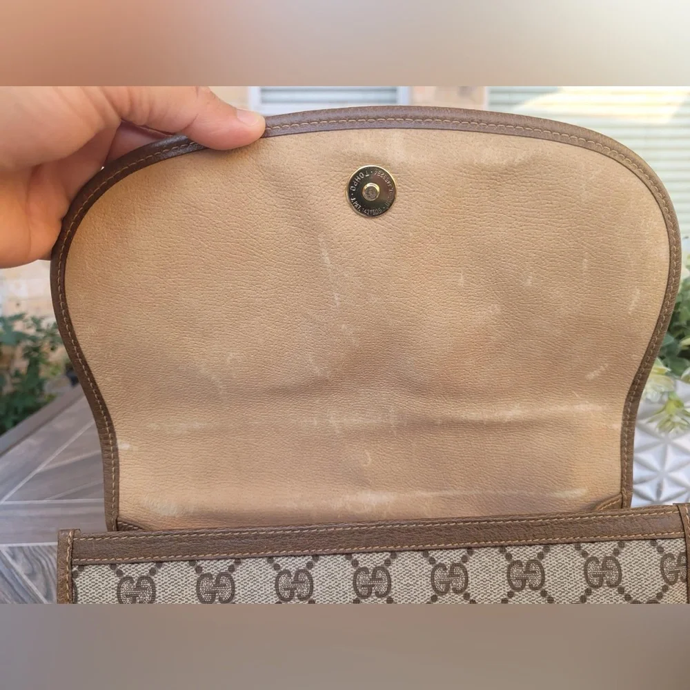 Vintage GUCCI Clutch - Picture 13 of 16
